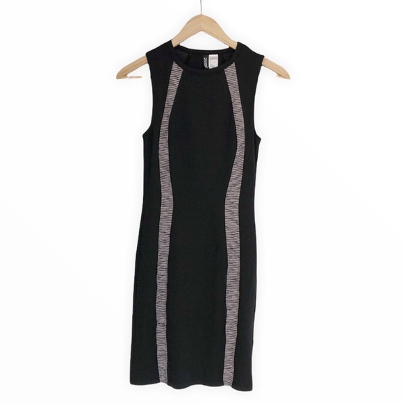 H&M Black Sleeveless Bodycon Fitted Dress - Picture 1 of 6
